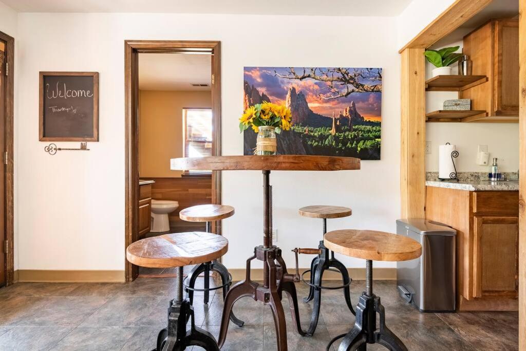 וודלנד פארק Private Hot Tub Overlooking Pikes Peak מראה חיצוני תמונה